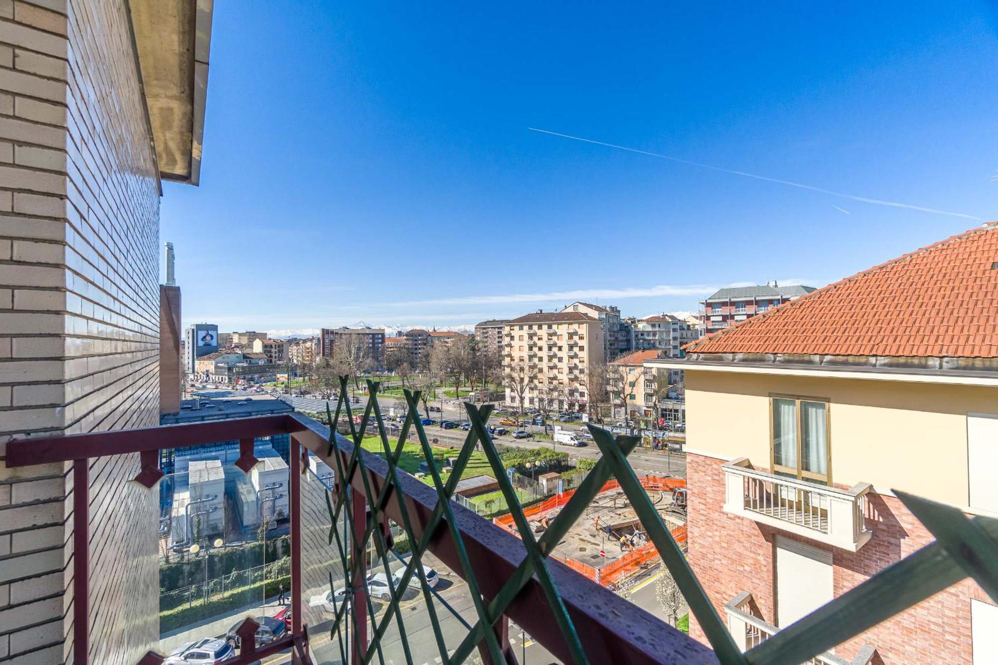 Palazzo Di Giustizia Bright Apartment Turin Exterior photo
